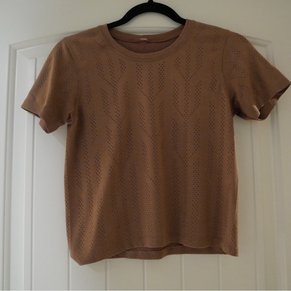 Lululemon Swiftly Breath Short Sleeve Size 4